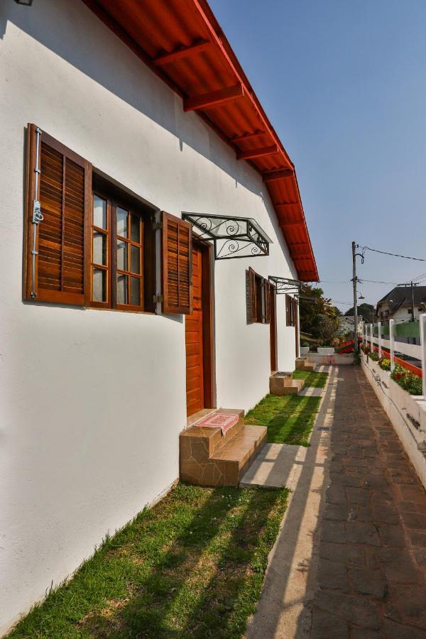 Pousada Villaggio Di Roma Campos do Jordão Exterior foto